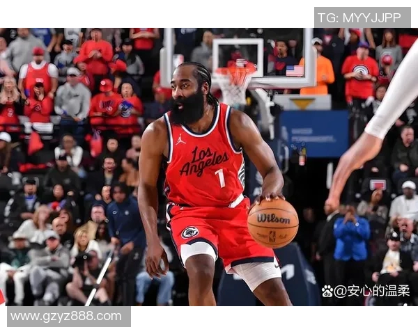 詹姆斯哈登的篮球之路与未来展望解析